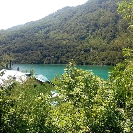 Center Drvenija شقة *