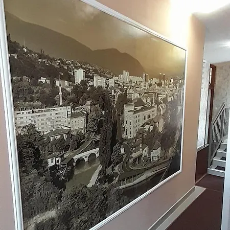 Center Drvenija شقة *