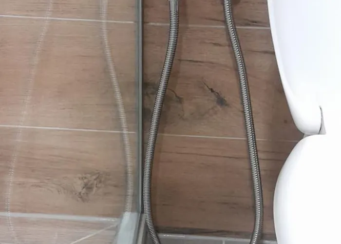 Center Drvenija شقة